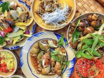 /Files/_thumbs/images/AnGiNgon/Top-8-must-try-foods-in-Saigon-(2).jpg