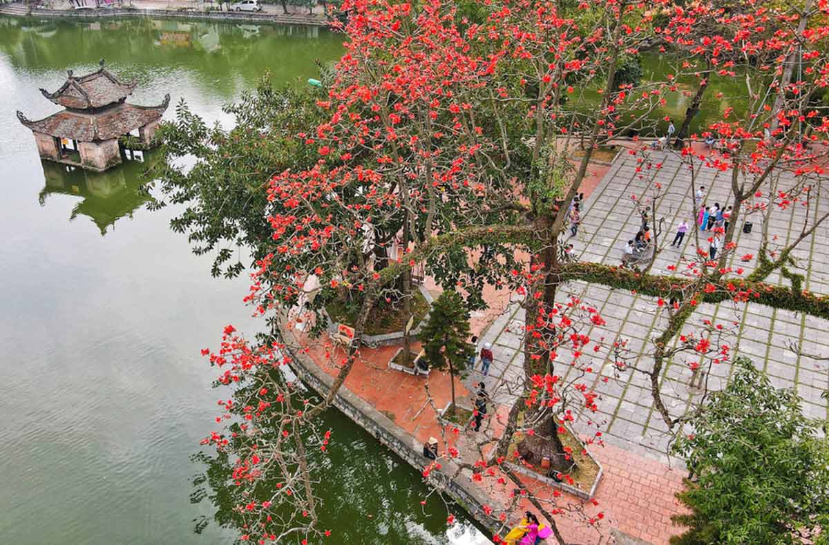 What makes spring in Hanoi a popular time to visit? 4